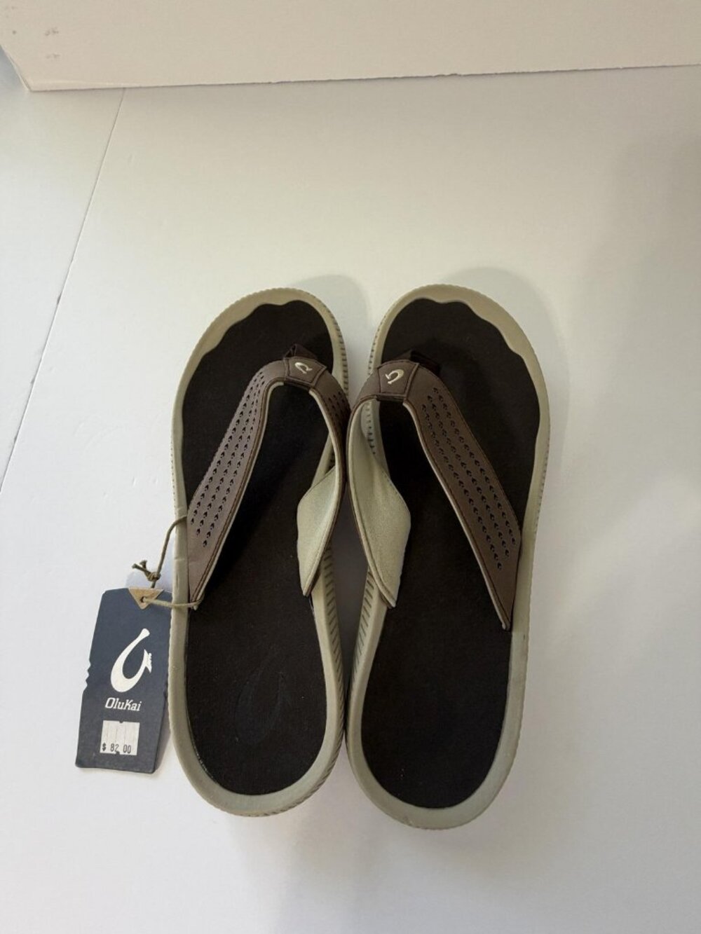 OluKai Sandals Mens 13 Brown Flip Flop Thong Comfort Slip On Beach Casual